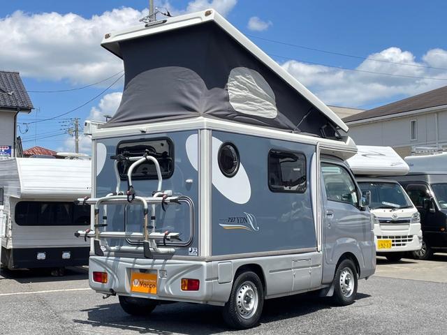 インディアナＲＶ　インディ７２７　１オーナー　禁煙車　ＥＴＣ　Ｂカメラ　サブバッテリー　走行充電　外部充電・電源　ソーラー　ＦＦヒーター　給排水シンク　シャワーヘッド　アクリルウインドウ　電圧計　サイクルキャリア　サイドオーニング　ポップアップルーフ(2枚目)