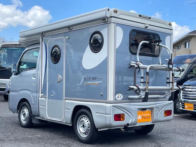 インディアナＲＶ　インディ７２７　１オーナー　禁煙車　ＥＴＣ　Ｂカメラ　サブバッテリー　走行充電　外部充電・電源　ソーラー　ＦＦヒーター　給排水シンク　シャワーヘッド　アクリルウインドウ　電圧計　サイクルキャリア　サイドオーニング　ポップアップルーフ(62枚目)