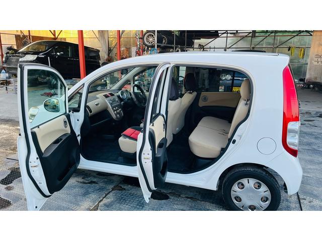 ライフ C 助手席エアバック 衝撃安全ボディー パワーウィンド 運転席エアバッグ オートエアコン ウォークスルー キーレス付き フルフラット パワステ ABS(11枚目)