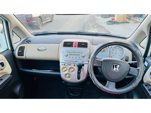 ライフ C 助手席エアバック 衝撃安全ボディー パワーウィンド 運転席エアバッグ オートエアコン ウォークスルー キーレス付き フルフラット パワステ ABS(19枚目)