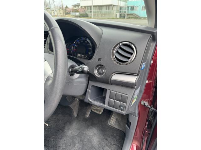 ワゴンＲスティングレー Ｘ　キーレスリモコン　Ｓキー　パワーウィンド　ＷエアＢ　運転席エアバッグ　エアコン　イモビ　ＡＢＳ　衝突安全ボディ　ＰＳ　フルフラットシート　ベンチシート（7枚目）