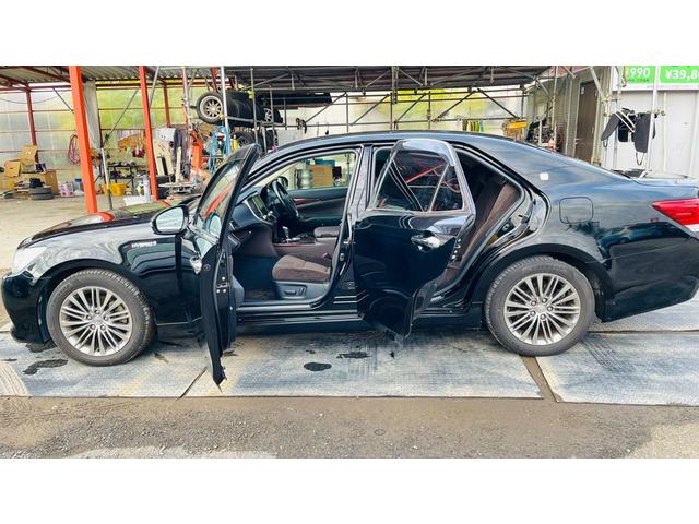 クラウンハイブリッド ロイヤルサルーン（9枚目）