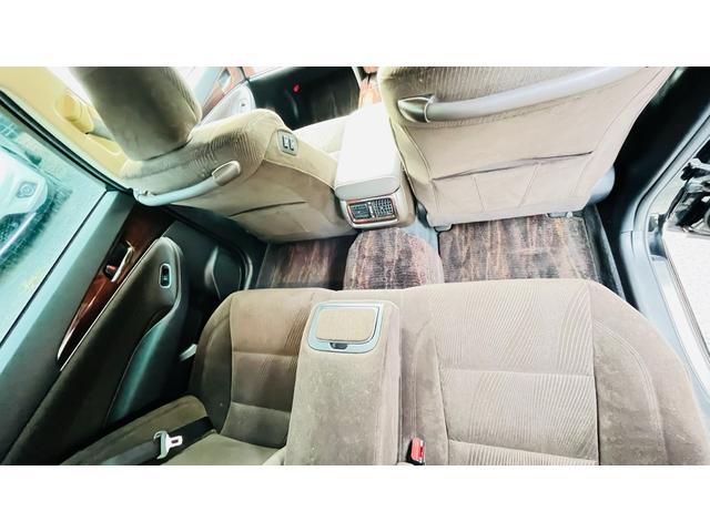 クラウンハイブリッド ロイヤルサルーン（24枚目）