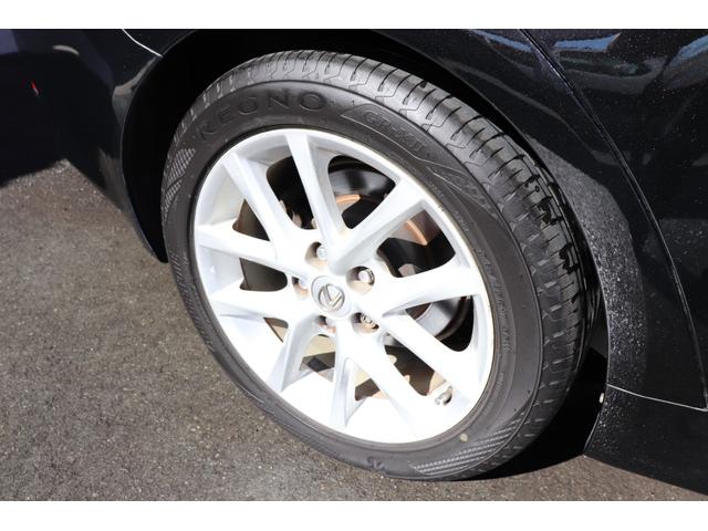 IS IS250 バージョンL 後期型/黒本革シート/シートヒーター&クーラー/衝突軽減装置/純正ナビ/フルセグテレビ/Bluetooth音楽/クリアランスソナー/プリクラッシュセーフティー/電動サンシェード/パドルシフト(9枚目)