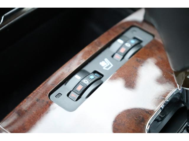 IS IS250 バージョンL 後期型/黒本革シート/シートヒーター&クーラー/衝突軽減装置/純正ナビ/フルセグテレビ/Bluetooth音楽/クリアランスソナー/プリクラッシュセーフティー/電動サンシェード/パドルシフト(59枚目)