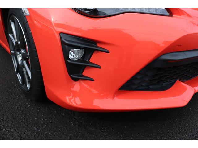 86 GTソーラーオレンジリミテッド 禁煙車/特別限定車/純正ブレンボキャリパー/本革&アルカンターラシート/純正ナビ&テレビ/バックカメラ/シートヒーター/ETC/ドライブレコーダー/ノーマル車/車検整備付(12枚目)