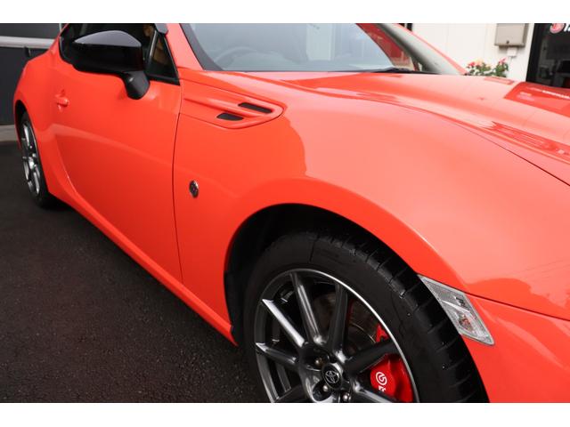 86 GTソーラーオレンジリミテッド 禁煙車/特別限定車/純正ブレンボキャリパー/本革&アルカンターラシート/純正ナビ&テレビ/バックカメラ/シートヒーター/ETC/ドライブレコーダー/ノーマル車/車検整備付(16枚目)