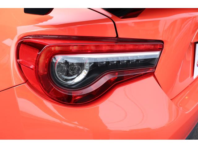 86 GTソーラーオレンジリミテッド 禁煙車/特別限定車/純正ブレンボキャリパー/本革&アルカンターラシート/純正ナビ&テレビ/バックカメラ/シートヒーター/ETC/ドライブレコーダー/ノーマル車/車検整備付(24枚目)