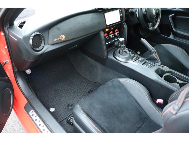 86 GTソーラーオレンジリミテッド 禁煙車/特別限定車/純正ブレンボキャリパー/本革&アルカンターラシート/純正ナビ&テレビ/バックカメラ/シートヒーター/ETC/ドライブレコーダー/ノーマル車/車検整備付(48枚目)