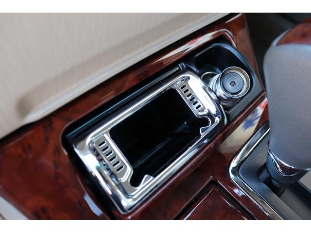 クラウン ロイヤルサルーン　プレミアム　後期型／特別限定車／後席リクライニング／リア電動サンシェード／純正ナビ／クルーズコントロール／ＥＴＣ／車検整備付（67枚目）