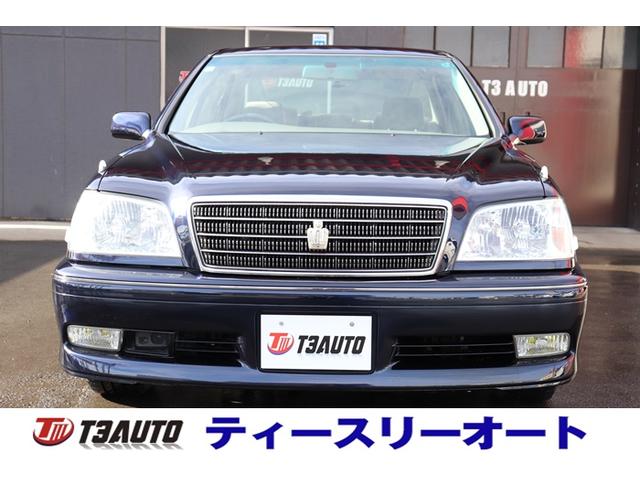 クラウン ロイヤルサルーンG 後期型/禁煙車/後席リクライニング/保冷庫/電動サンシェード/純正ナビ/レーダークルーズコントロール/前後ドライブレコーダー/クールボックス/シートメモリー(2枚目)