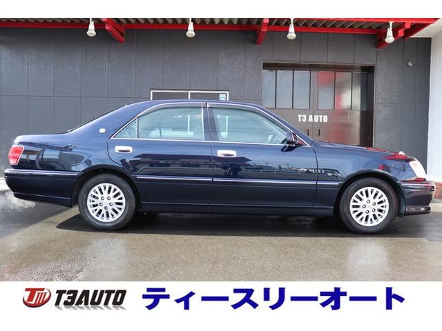 クラウン ロイヤルサルーンG 後期型/禁煙車/後席リクライニング/保冷庫/電動サンシェード/純正ナビ/レーダークルーズコントロール/前後ドライブレコーダー/クールボックス/シートメモリー(7枚目)