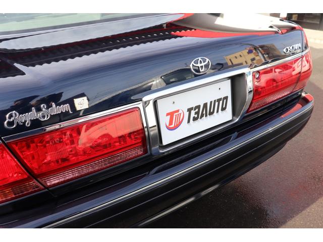 クラウン ロイヤルサルーンG 後期型/禁煙車/後席リクライニング/保冷庫/電動サンシェード/純正ナビ/レーダークルーズコントロール/前後ドライブレコーダー/クールボックス/シートメモリー(23枚目)