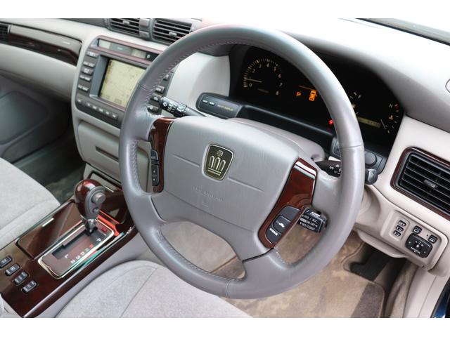 クラウン ロイヤルサルーンG 後期型/禁煙車/後席リクライニング/保冷庫/電動サンシェード/純正ナビ/レーダークルーズコントロール/前後ドライブレコーダー/クールボックス/シートメモリー(50枚目)