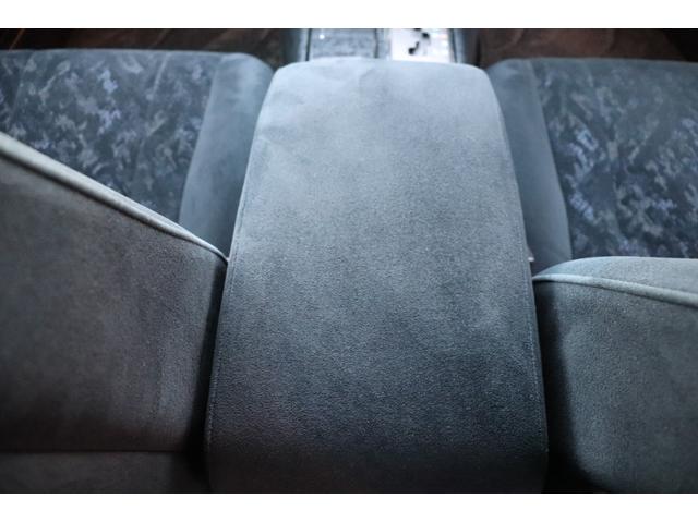 クラウンエステート アスリートプレミアム 後期型/特別限定車/禁煙車/純正ナビ/ノーマル車/キーレス/ディスチャージヘッドライト/車検整備付(55枚目)