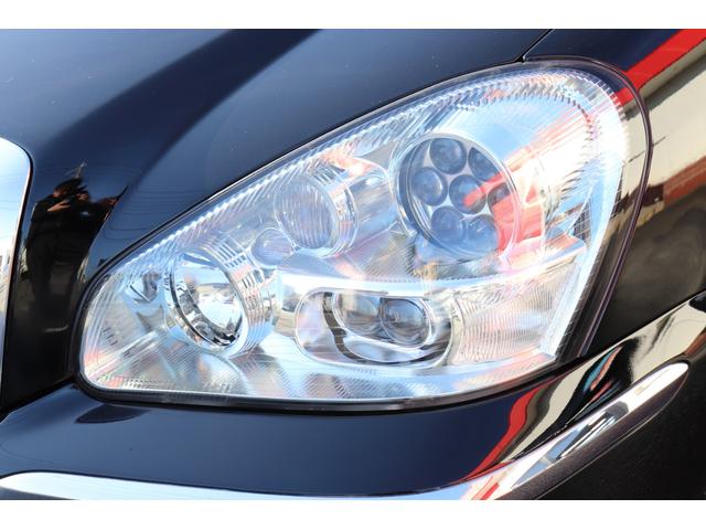 �w�b�h���C�g�̉��΂݂�������ԑ��s�����S�ł��B�����Y�͎኱�A�݂������Ă���܂��B