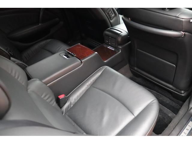 ��Ȃ��Y��ȏ�Ԃł��B�V�[�g�q�[�^�[�𑕔����Ă���܂��B