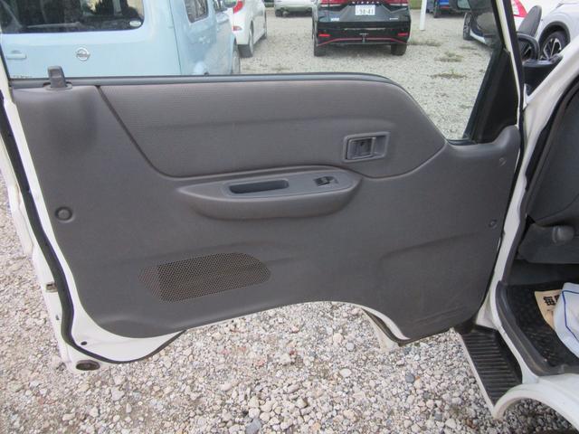 MAZDA BONGO TRUCK DX