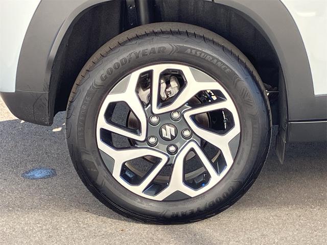 フロンクス ベースグレード　全方位モニター　メモリーナビ　オートクルーズ　ＵＳＢ接続可　スマートキー　ライトレベライザー　プッシュスタート　パドルシフト　オートライト　シートヒーター　ＬＥＤヘッドライト　純正アルミ　特別色（36枚目）