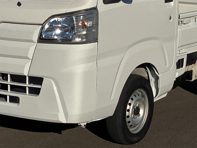 サンバートラック ＴＢ　５速マニュアル　ＡＭＦＭラジオ　ライトレベライザー　ＡＢＳ　運転席側エアバッグ　エアコン　パワーステアリング　三方開　最大積載量３５０ｋｇ（5枚目）