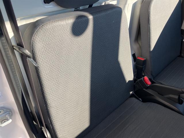 サンバートラック ＴＢ　５速マニュアル　ＡＭＦＭラジオ　ライトレベライザー　ＡＢＳ　運転席側エアバッグ　エアコン　パワーステアリング　三方開　最大積載量３５０ｋｇ（54枚目）