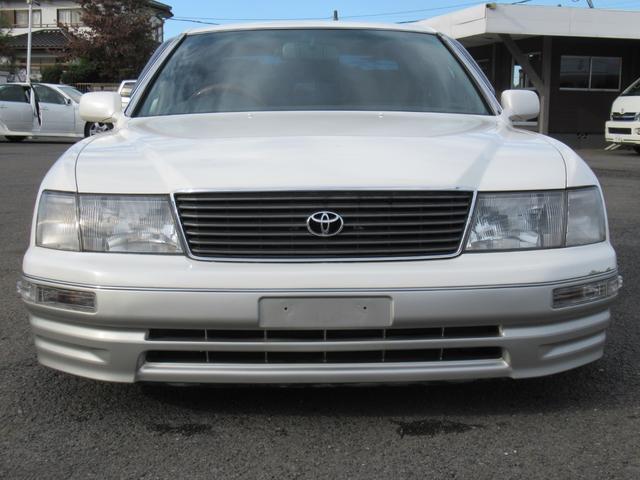 セルシオ Ｃ仕様　ＳＳＲ１９インチＡＷ　ＲＳ－Ｒ車高調公認　社外マフラー　Ｔ－ＤＥＭＡＮＤロアアーム　社外タイロッドエンド　前席パワーシート　ＥＴＣ（4枚目）