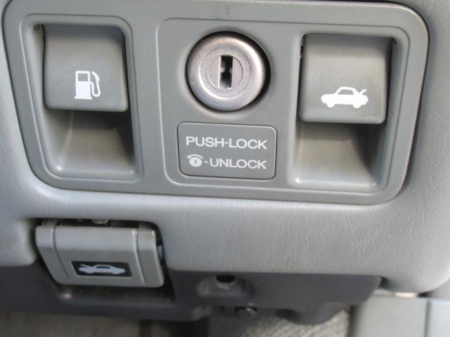 セルシオ Ｃ仕様　ＳＳＲ１９インチＡＷ　ＲＳ－Ｒ車高調公認　社外マフラー　Ｔ－ＤＥＭＡＮＤロアアーム　社外タイロッドエンド　前席パワーシート　ＥＴＣ（48枚目）