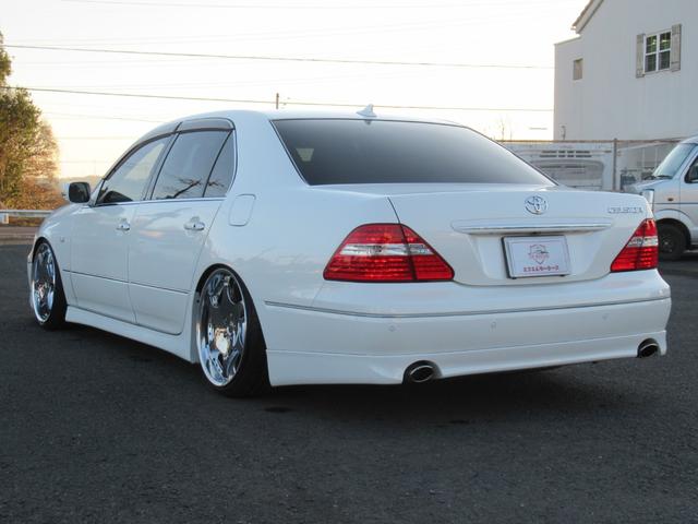 セルシオ eR仕様 純正エアロ 黒皮 マークレビンソン 車高調 クレンツェ20インチ 社外マフラー(9枚目)