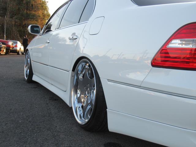 セルシオ eR仕様 純正エアロ 黒皮 マークレビンソン 車高調 クレンツェ20インチ 社外マフラー(32枚目)