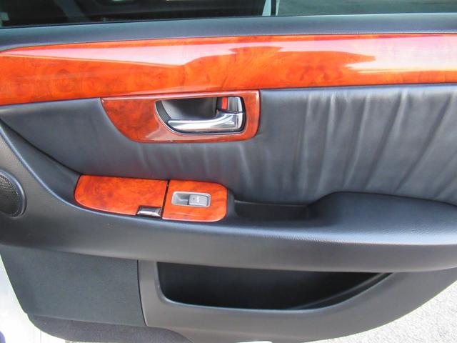 セルシオ eR仕様 純正エアロ 黒皮 マークレビンソン 車高調 クレンツェ20インチ 社外マフラー(68枚目)