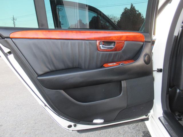 セルシオ eR仕様 純正エアロ 黒皮 マークレビンソン 車高調 クレンツェ20インチ 社外マフラー(71枚目)