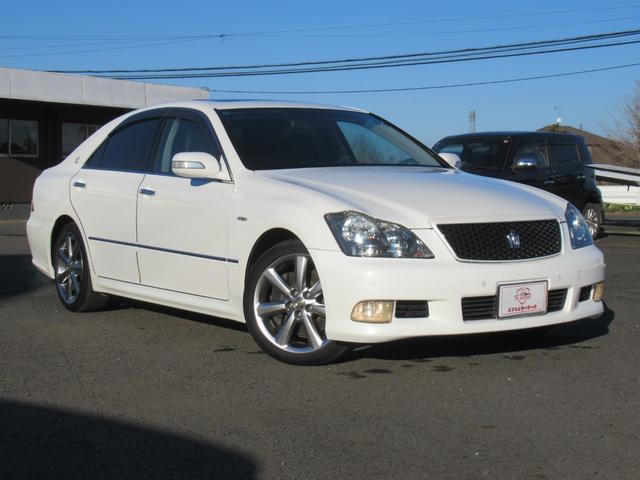 クラウン アスリート　プレミアムエディション　黒皮　サンルーフ　地でぢ　ユーザー様買取直販車　車検令和８年１２月　新車保証書　取説完備（5枚目）