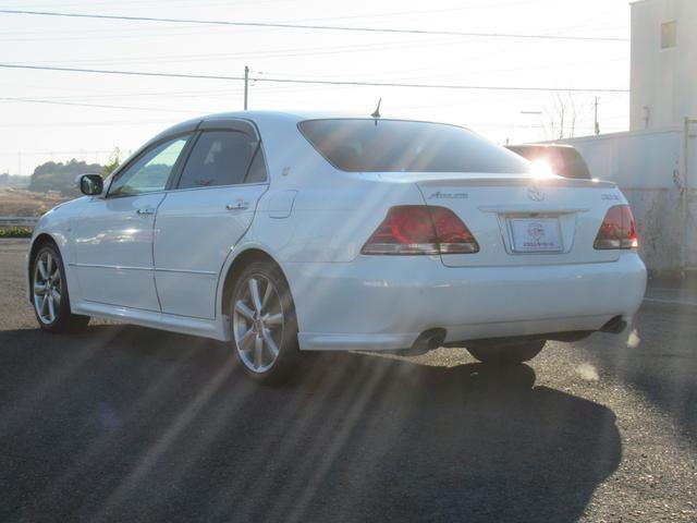 クラウン アスリート　プレミアムエディション　黒皮　サンルーフ　地でぢ　ユーザー様買取直販車　車検令和８年１２月　新車保証書　取説完備（9枚目）