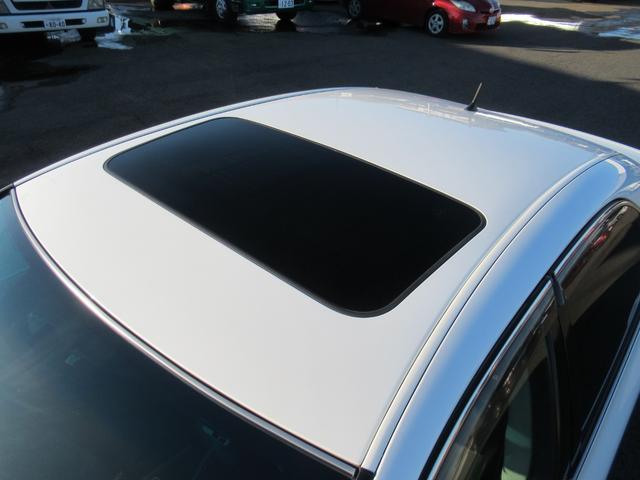 クラウン アスリート　プレミアムエディション　黒皮　サンルーフ　地でぢ　ユーザー様買取直販車　車検令和８年１２月　新車保証書　取説完備（19枚目）