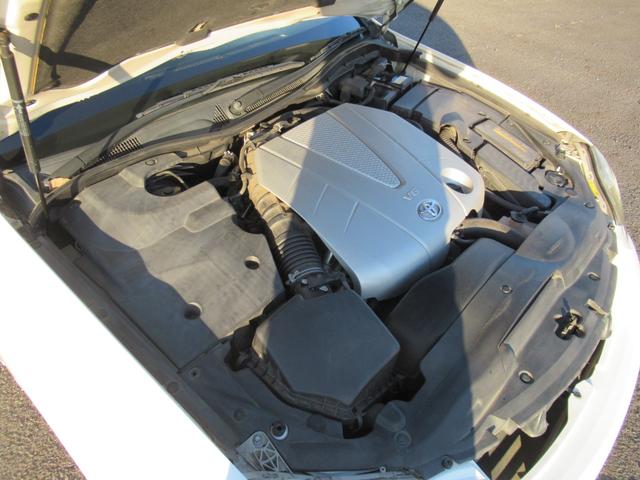 クラウン アスリート　プレミアムエディション　黒皮　サンルーフ　地でぢ　ユーザー様買取直販車　車検令和８年１２月　新車保証書　取説完備（74枚目）