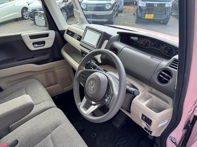 N-BOX G・Lホンダセンシング ナビ・TV・ETC・アイドリングストップ・バックカメラ・クルーズコントロール・クリアランスソナー・車線逸脱警報・衝突軽減警報・オートライト・電動スライドドア・社外アルミホイール・ドライブレコーダー(18枚目)