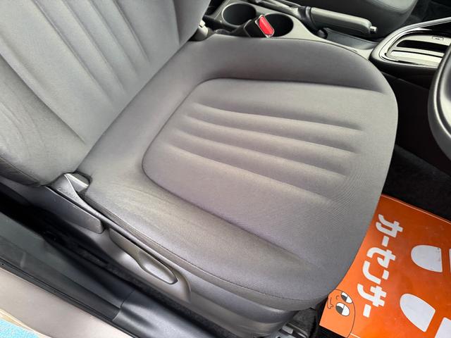 ヤリス G ナビ・TV・ETC・Bluetooth・車線逸脱警報・オートライト・オートハイビーム・バックカメラ(19枚目)