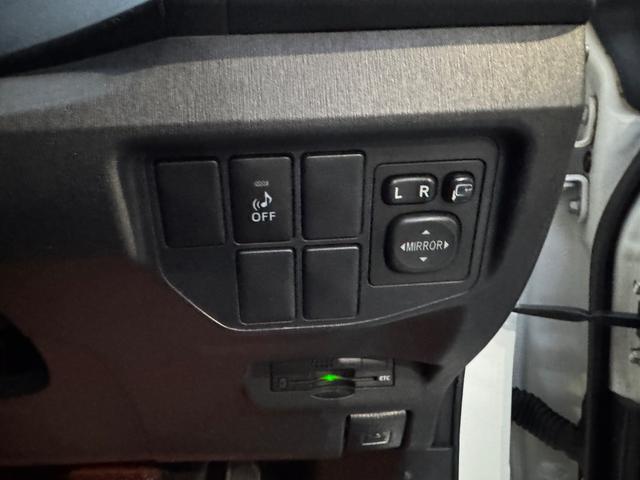 プリウス Ｇ　ナビ・ＴＶ・ＥＴＣ・アイドリングストップ・バックカメラ・クルーズコントロール・オートライト・フォグランプ・Ｂｌｕｅｔｏｏｔｈ・ハーフレザーシート（26枚目）