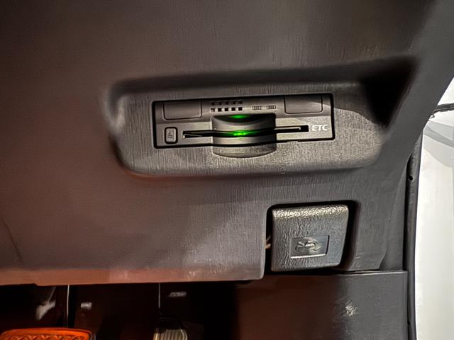 プリウス Ｇ　ナビ・ＴＶ・ＥＴＣ・アイドリングストップ・バックカメラ・クルーズコントロール・オートライト・フォグランプ・Ｂｌｕｅｔｏｏｔｈ・ハーフレザーシート（27枚目）