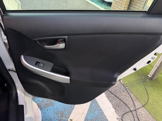 プリウス Ｇ　ナビ・ＴＶ・ＥＴＣ・アイドリングストップ・バックカメラ・クルーズコントロール・オートライト・フォグランプ・Ｂｌｕｅｔｏｏｔｈ・ハーフレザーシート（34枚目）