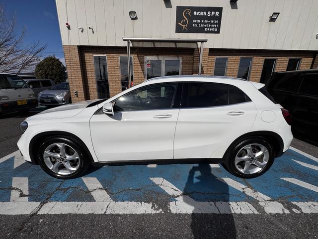 ＧＬＡクラス ＧＬＡ２２０　４マチック　オフロードエディション　ナビ・ＴＶ・ＥＴＣ・アイドリングストップ・クルーズコントロール・クリアランスソナー・バックカメラ・電動リアゲート・サンルーフ・プッシュスタート（8枚目）