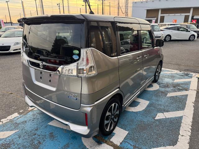 ソリオバンディット ハイブリッドMV ナビ・TV・ETC・アイドリングストップ・アラウンドビューモニター・衝突軽減警報・車線逸脱警報・電動スライドドア・オートライト・フォグランプ・プッシュスタート・クルーズコントロール(3枚目)