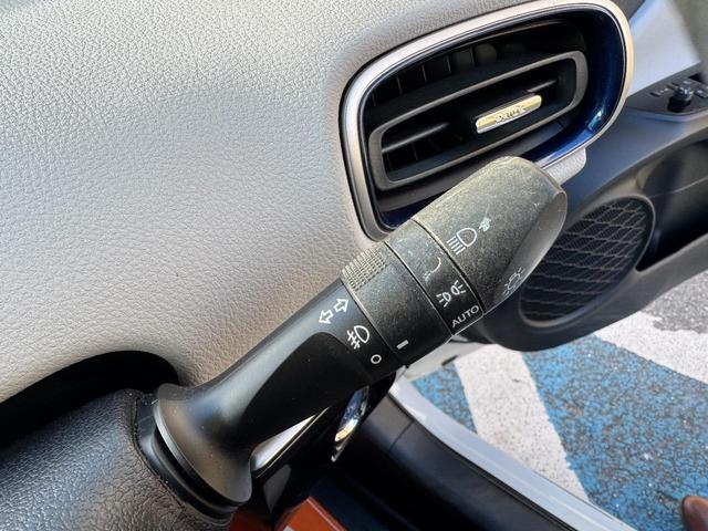 プリウス Sツーリングセレクション ナビ・TV・ETC・アイドリングストップ・クルーズコントロール・ドライブレコーダー・オートライト・オートハイビーム・車線逸脱警報・衝突軽減警報・レザーシート・Bluetooth・シートヒーター(25枚目)