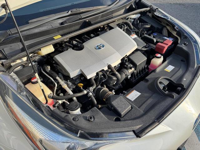 プリウス Sツーリングセレクション ナビ・TV・ETC・アイドリングストップ・クルーズコントロール・ドライブレコーダー・オートライト・オートハイビーム・車線逸脱警報・衝突軽減警報・レザーシート・Bluetooth・シートヒーター(52枚目)