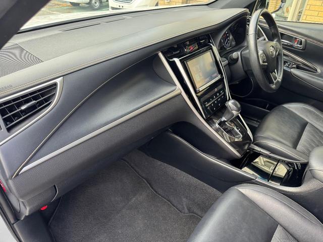 ハリアー エレガンス ナビ・TV・ETC・アイドリングストップ・オートライト・オートハイビーム・電動パーキング・プッシュスタート・レザーシート・クルーズコントロール・フォグランプ(45枚目)