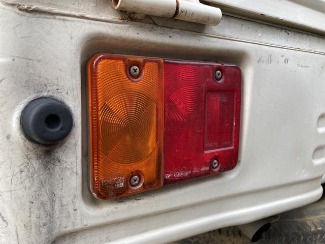 ハイゼットトラック 　４ＷＤ　軽トラック　ＭＴ　エアコン　パワーステアリング（12枚目）