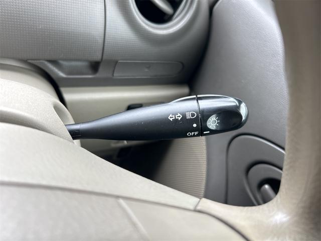タント Ｘ　電動スライドドア　ナビ　ＴＶ　スマートキー　電動格納ミラー　ベンチシート　ＣＶＴ　盗難防止システム　ＡＢＳ　ＣＤ　アルミホイール　衝突安全ボディ　エアコン　パワーステアリング　パワーウィンドウ（7枚目）