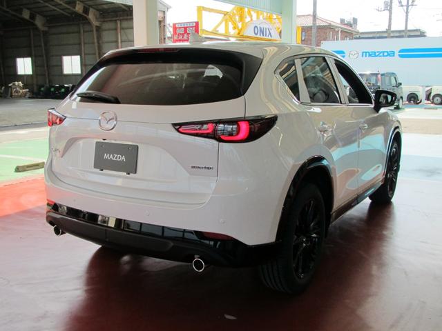 ＣＸ－５ ＸＤ　レトロスポーツエディション　特別仕様車　試乗車ＵＰ　専用エクステリア＆インテリア　ＳＫＹＡＣＴＩＶ－Ｄ２．２　アドバンスト・スマート・シティ・ブレーキ・サポート　運転席パワーシート　純正ナビゲーション　純正フロアマット　ＥＴＣ（7枚目）