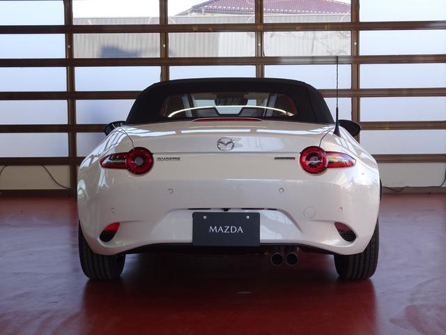 ロードスター Sスペシャルパッケージ 登録済み未使用車 6速MT ツーリングパッケージ フロアマット バックカメラ ナビ用SDカード ボディコーティング ETC シートヒーター レーダークルーズコントロール 純正アルミホイール 衝突軽減(7枚目)