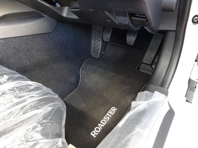 ロードスター Sスペシャルパッケージ 登録済み未使用車 6速MT ツーリングパッケージ フロアマット バックカメラ ナビ用SDカード ボディコーティング ETC シートヒーター レーダークルーズコントロール 純正アルミホイール 衝突軽減(32枚目)